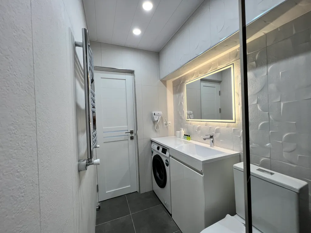 Stylish apt city center saryan next to restaurants and cafes