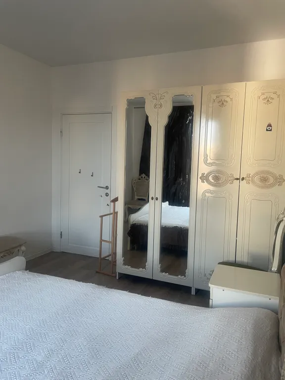 Две комнаты в доступности от метро