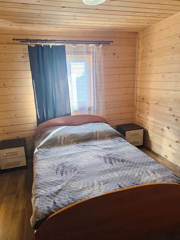 Домик у озера