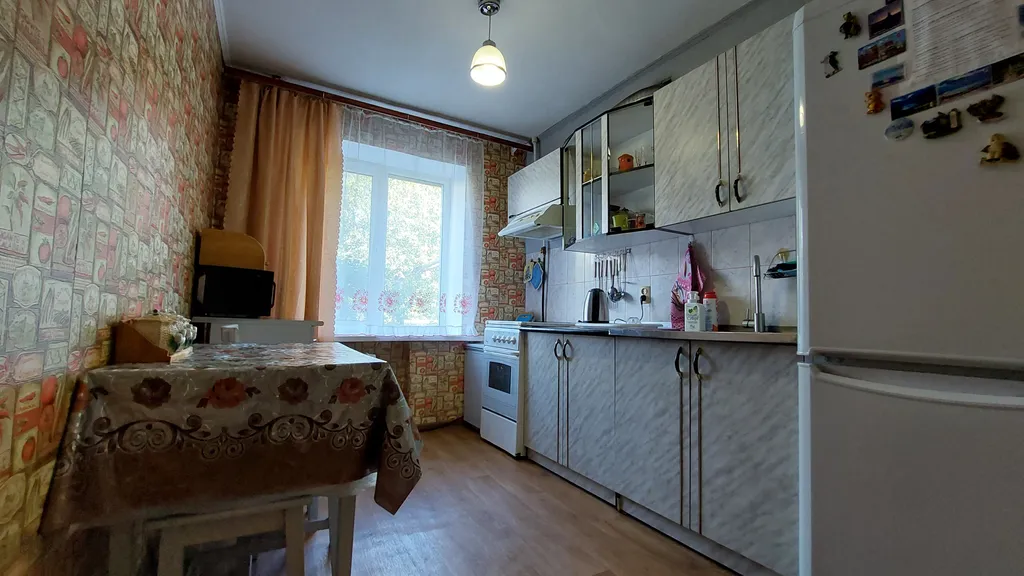 Квартира на первом этаже возле трассы