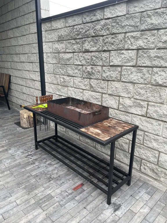 Загородный дом с бассейном