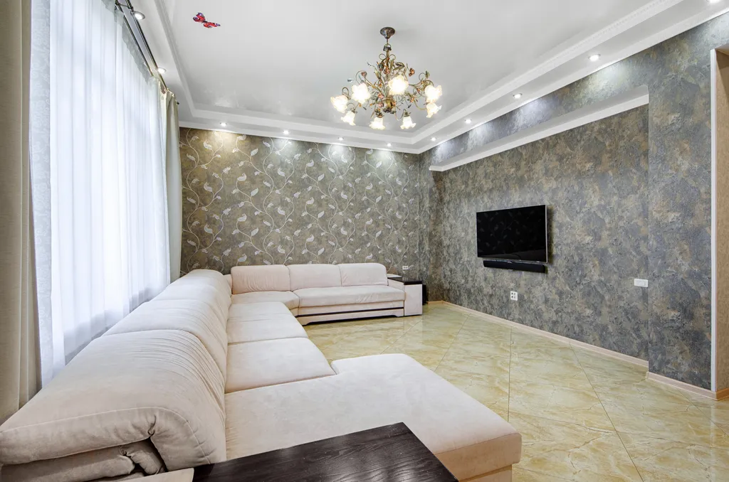 Дом с бассейном