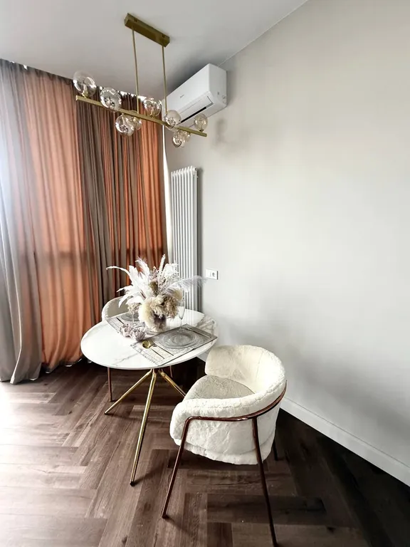 Студия Lux с панорамным видом