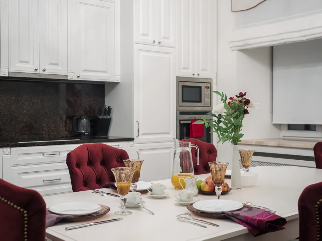 Квартира с видом на Неву