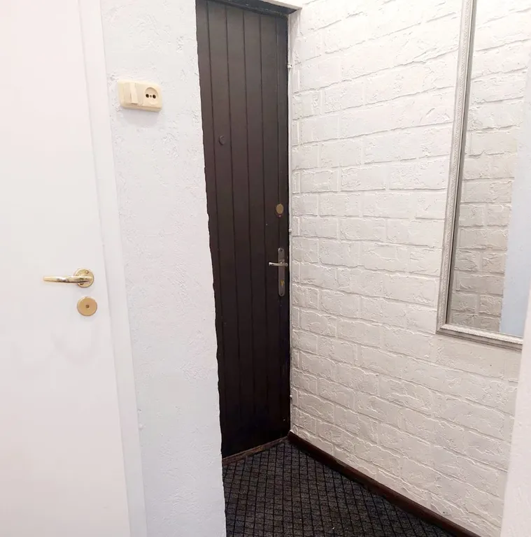 Дом на Скале возле Усадьбы Бюргера