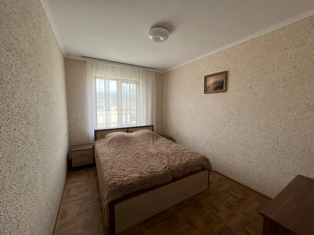 Уютный дом-этаж 5 комн.