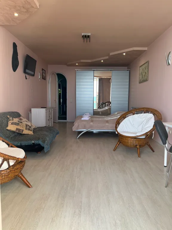 Коттедж у моря