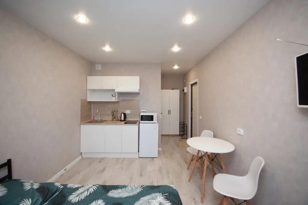 Уютная, светлая, студия в однокомнатной квартире