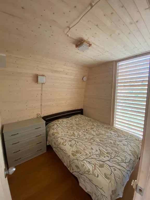 Лесной теремок с горячей купелью