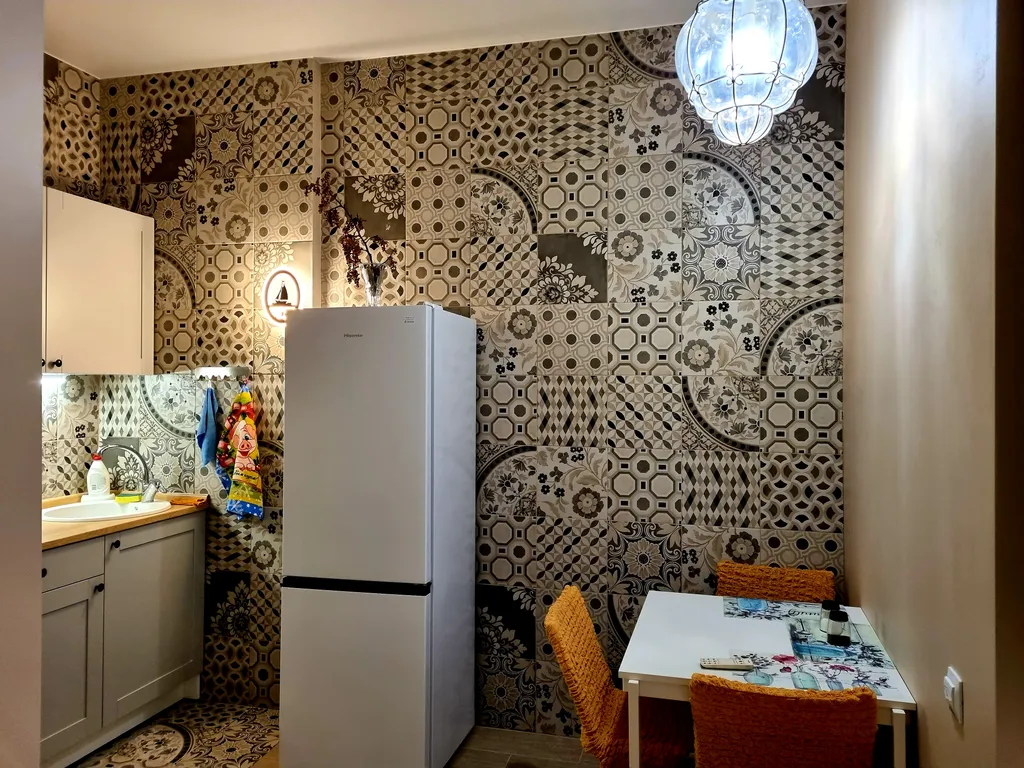 Современная стильная квартира у моря с видом на горы