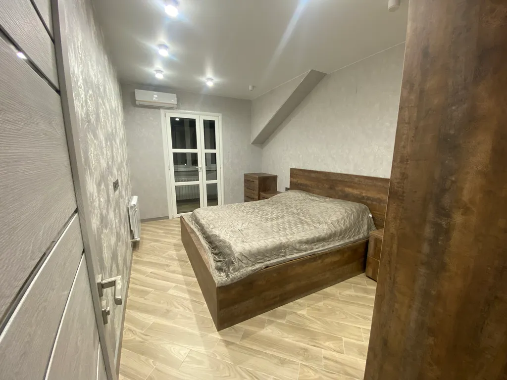 Уютная двухкомнатная квартира с красивым видом на горы