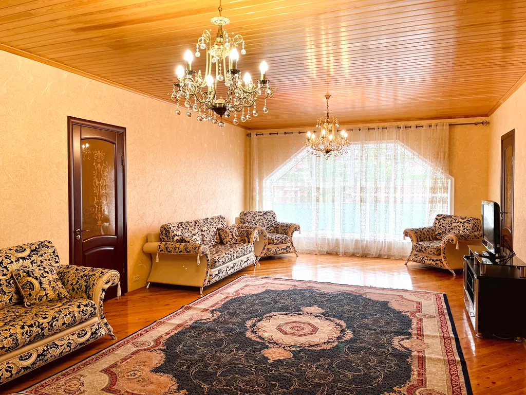 Уютный домик в высокогорном районе Горная Вершина