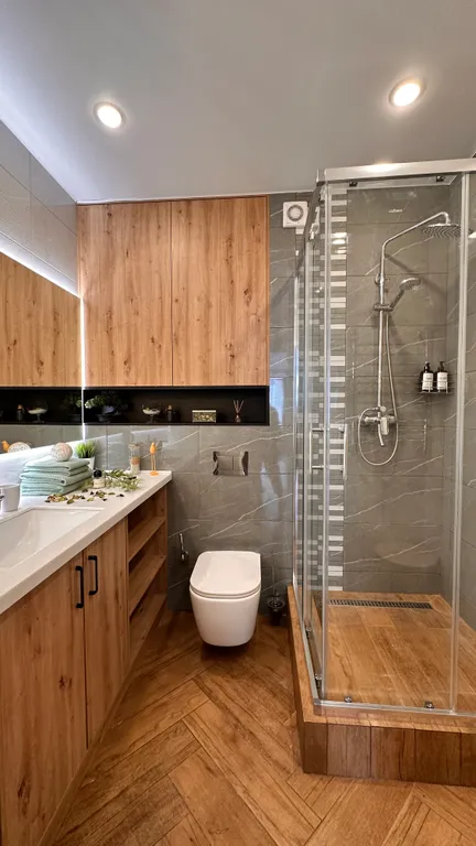 Евродвушка около МЦД-3, с видом на парк