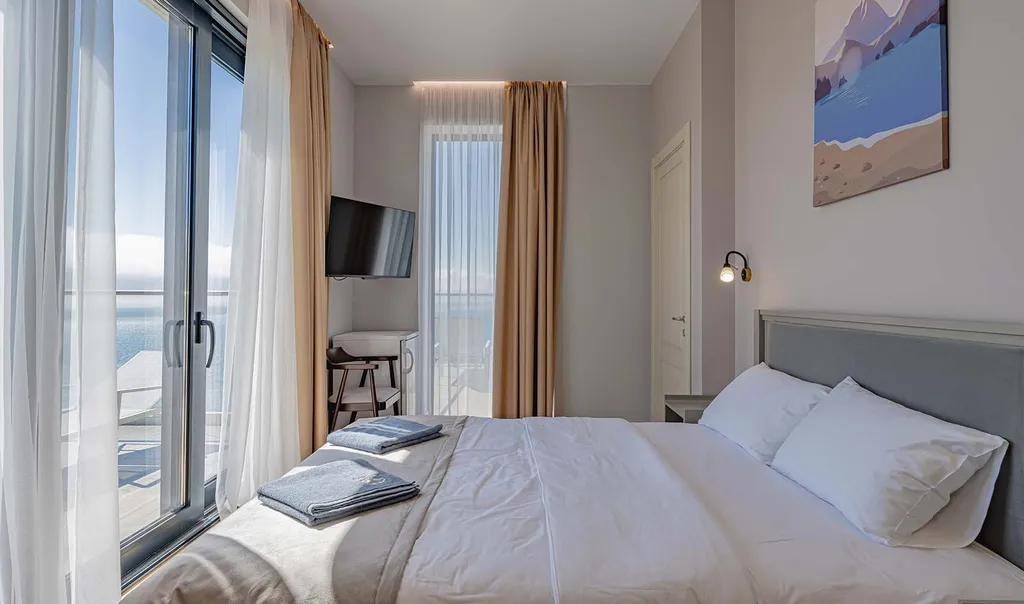 Квартира Комфорт улучшенный Терраса Восток — аренда посуточно в Кореиз