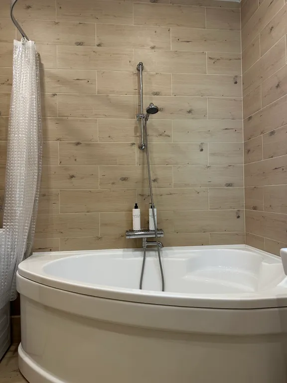 Двухкомнатная квартира с двумя санузлами и шикарным видом из окна