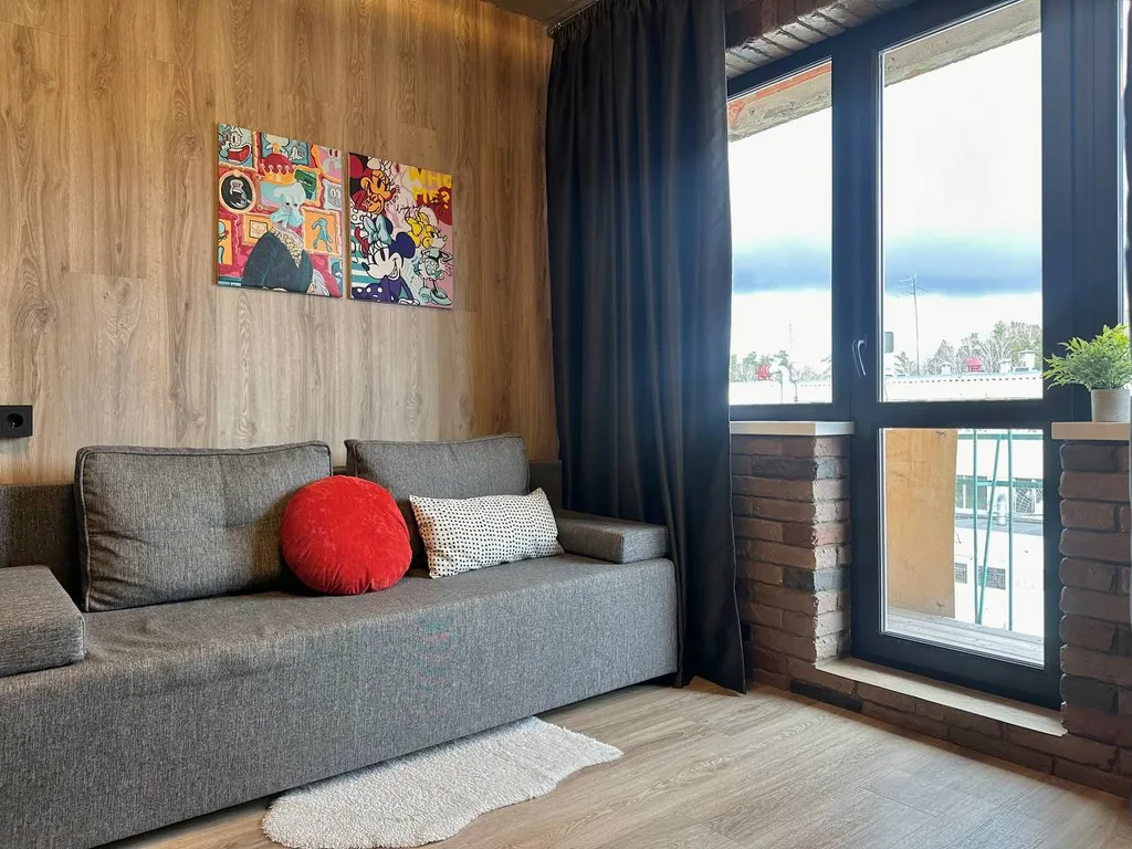 Уютная 3-комнатная квартира в стиле лофт в центре академгородка