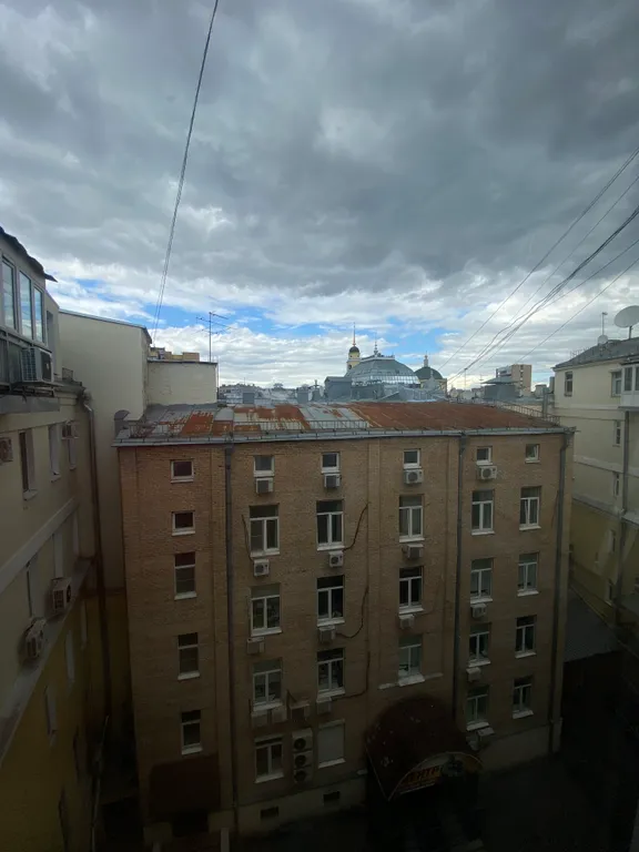 Квартира Квартира Просторный Лофт в сердце Москвы с 4 метр. потолками и панорамой крыш — Москва