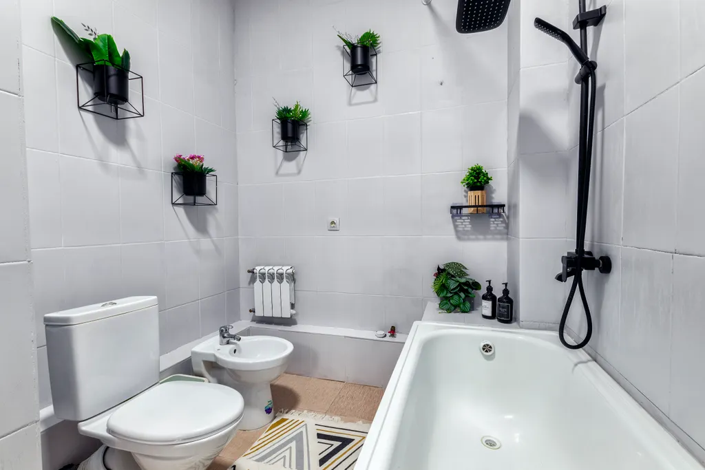 Шикарная просторная двухкомнатная квартира в сердце левого берега