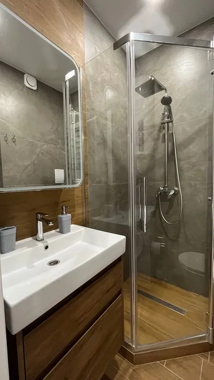 Квартира с посудомойкой, балконом и бассейном