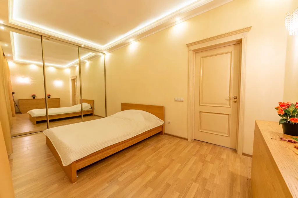 Квартира Большая квартира на Театральной — Санкт-Петербург