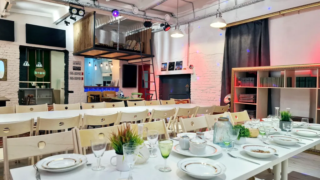 Loft Dvor — дизайнерское пространство для событий и проживания