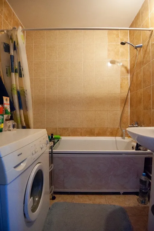 Уютная квартира с яркой кухней