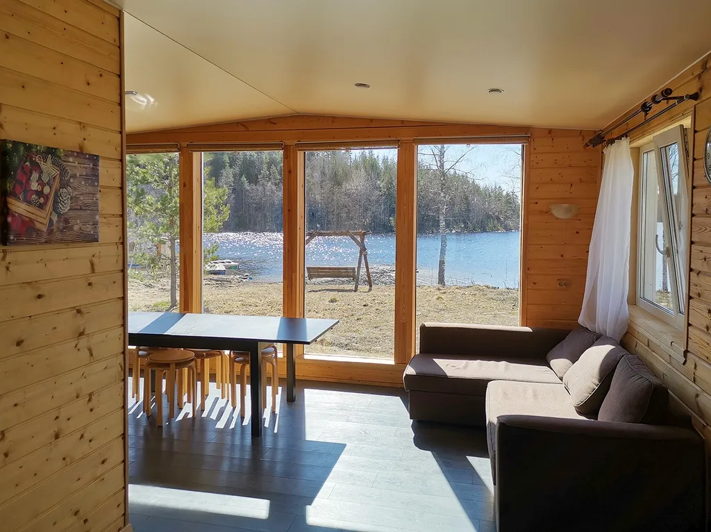 Солнечный с дровяной сауной