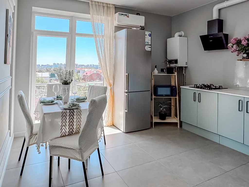 Квартира Квартира Апартамент в центре города, с видом на море и горы Saada House — Геленджик