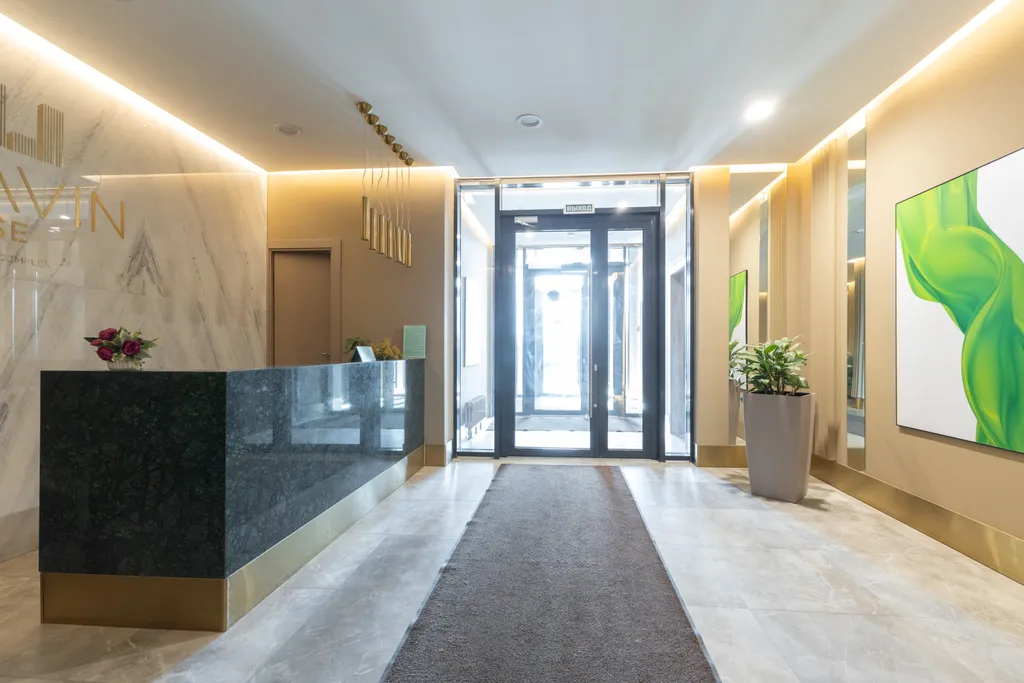 «Lumière Residence» в Savin House