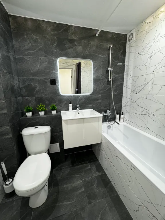 Трехкомнатная, уютная квартира