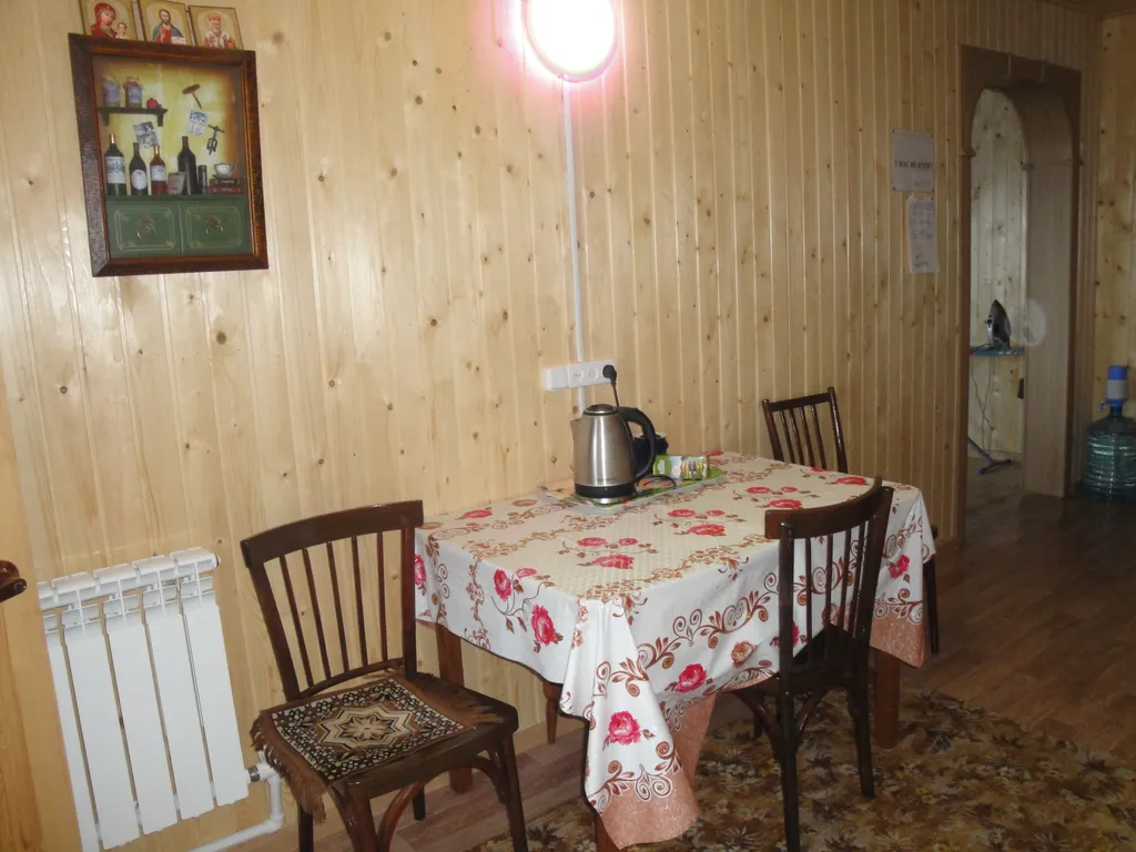 Трёхкомнатная квартира с видом на монастыри