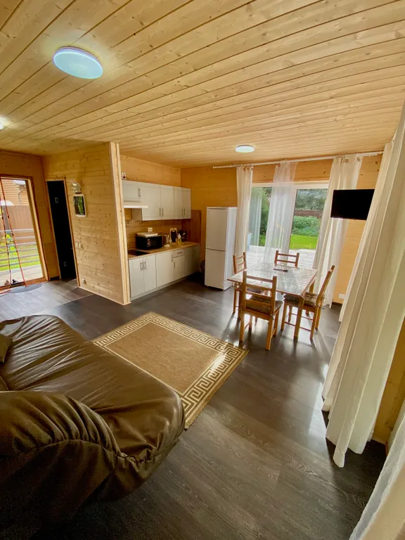 Уютный дом для семейного отдыха с баней и детской площадкой