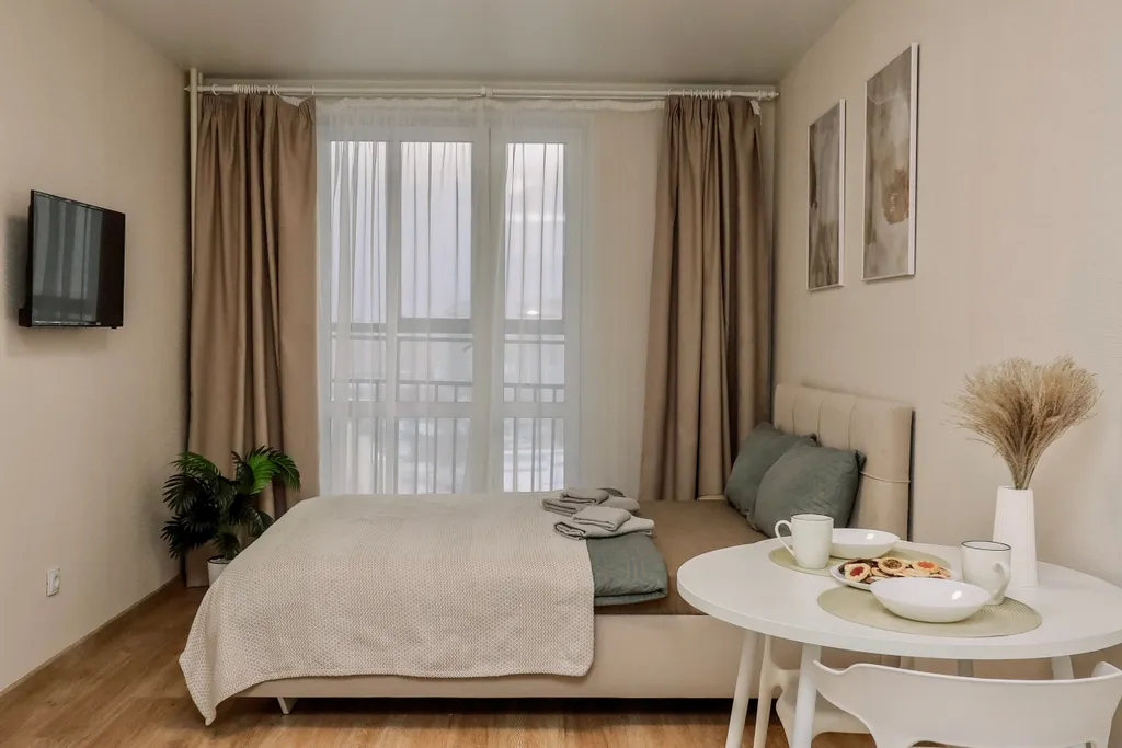 Caмaя уютнaя кваpтиpа в центре с бaлкoнoм