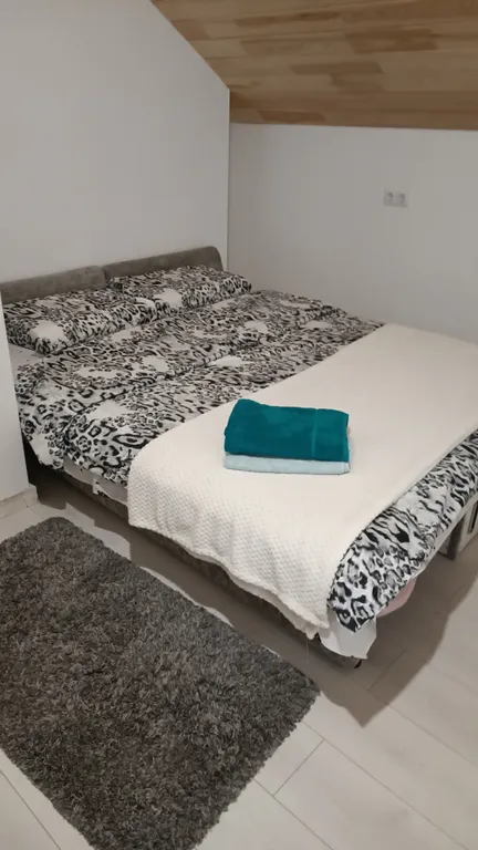 Новый уютный коттедж в черте города