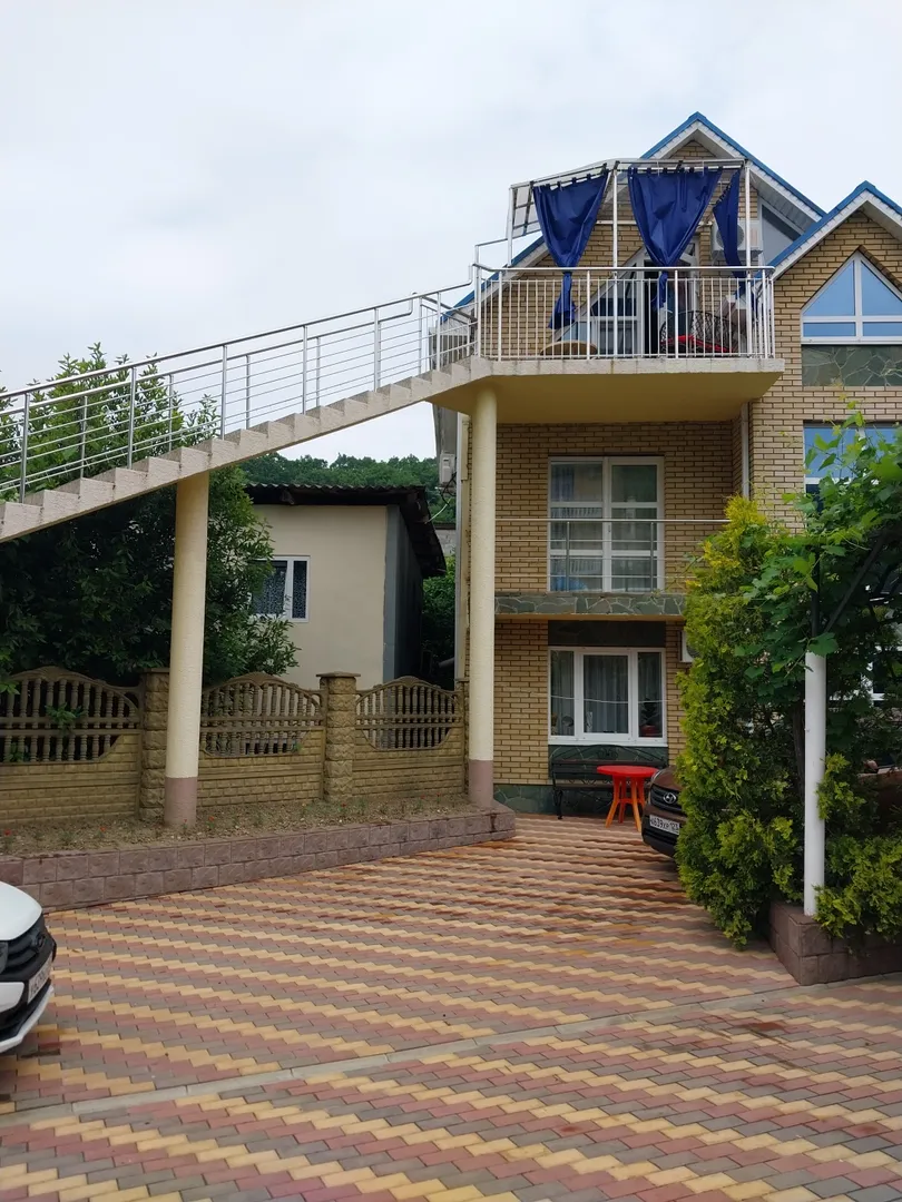 Фасад номера