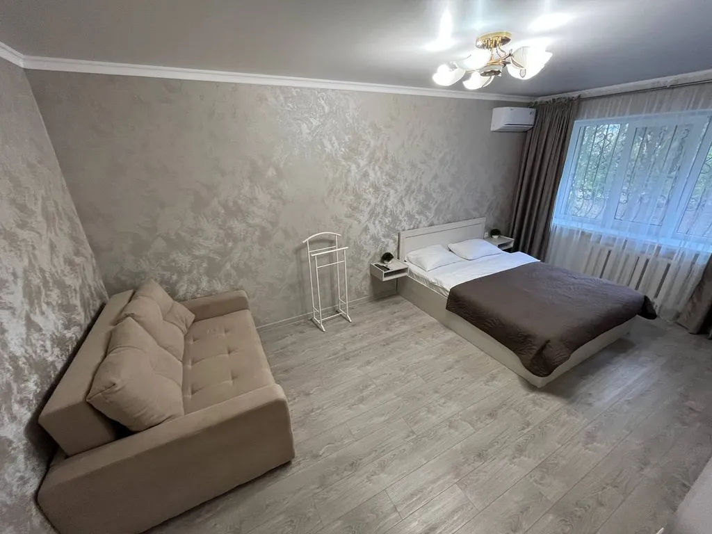 Уютная квартира с ремонтом рядом с аэропортом — аренда посуточно в Минеральные Воды