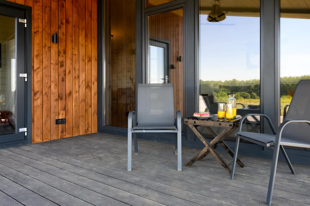 Дом с видом на красивые закаты