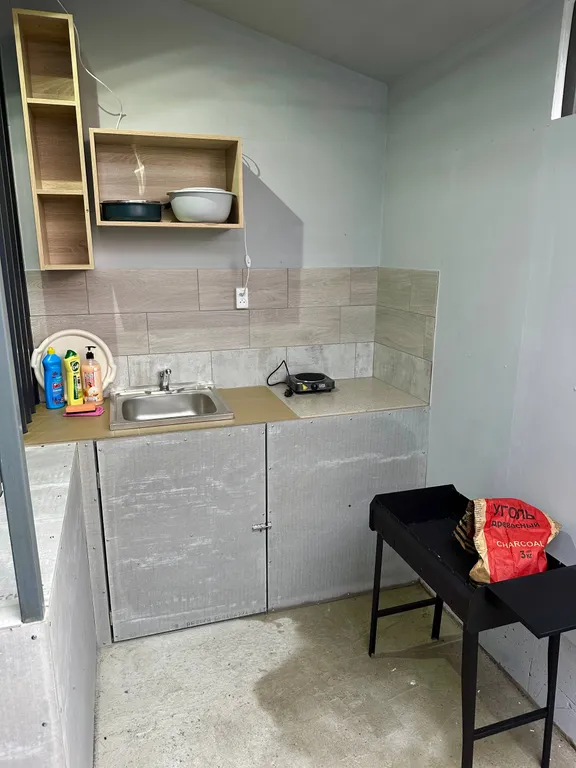 Уютный домик с подогреваемым бассейном для семейного отдыха