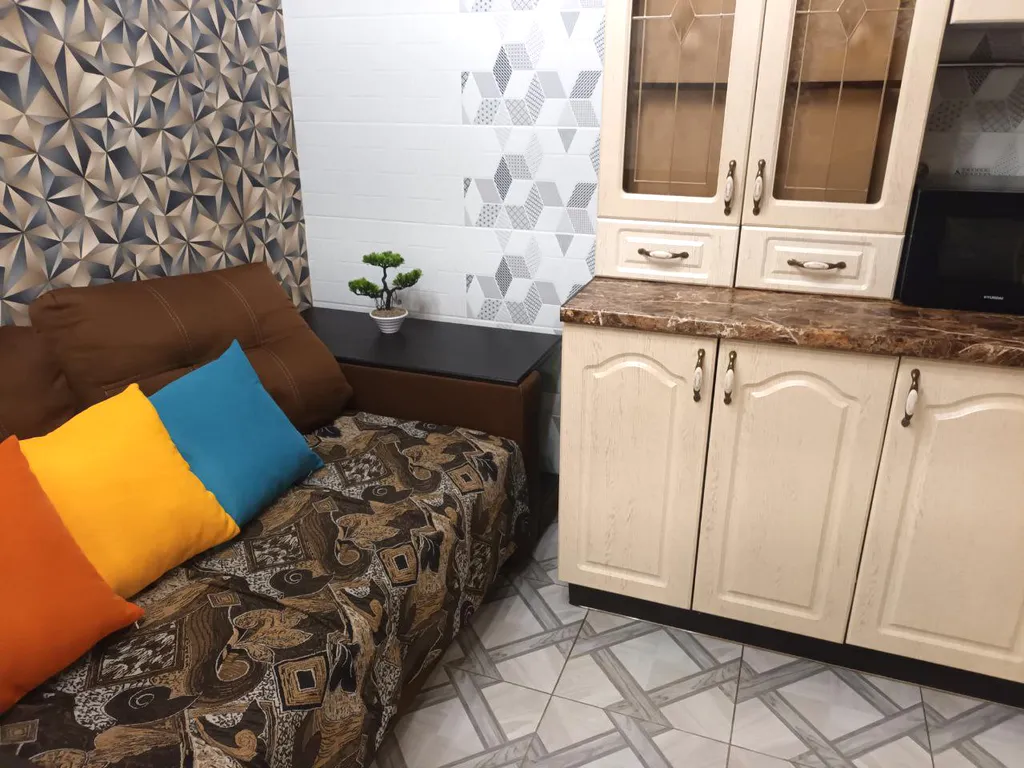 Две спальни в однокомнатной недалеко от  ТЦ "РИО"