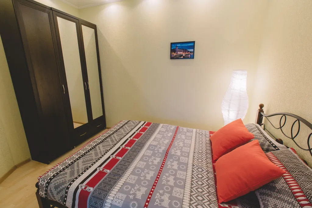 Квартира на пер. Базарный, 12 рядом пл. Ново-Соборная