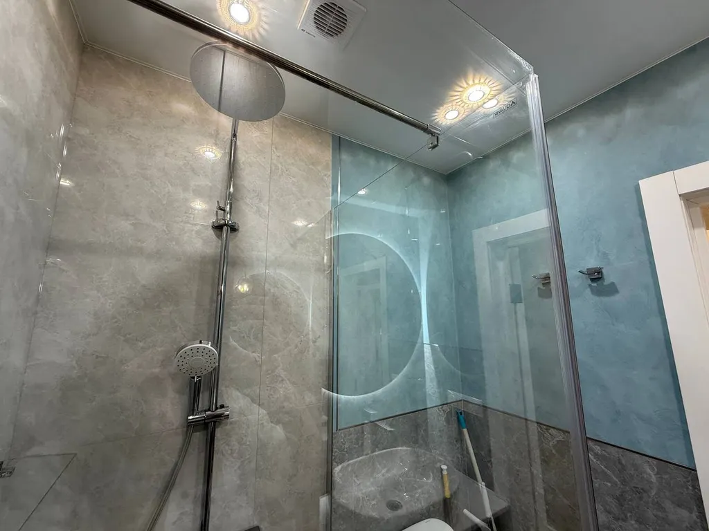 Семейный отдых у моря. Евротрешка до 6 гостей. Бассейн на территории.