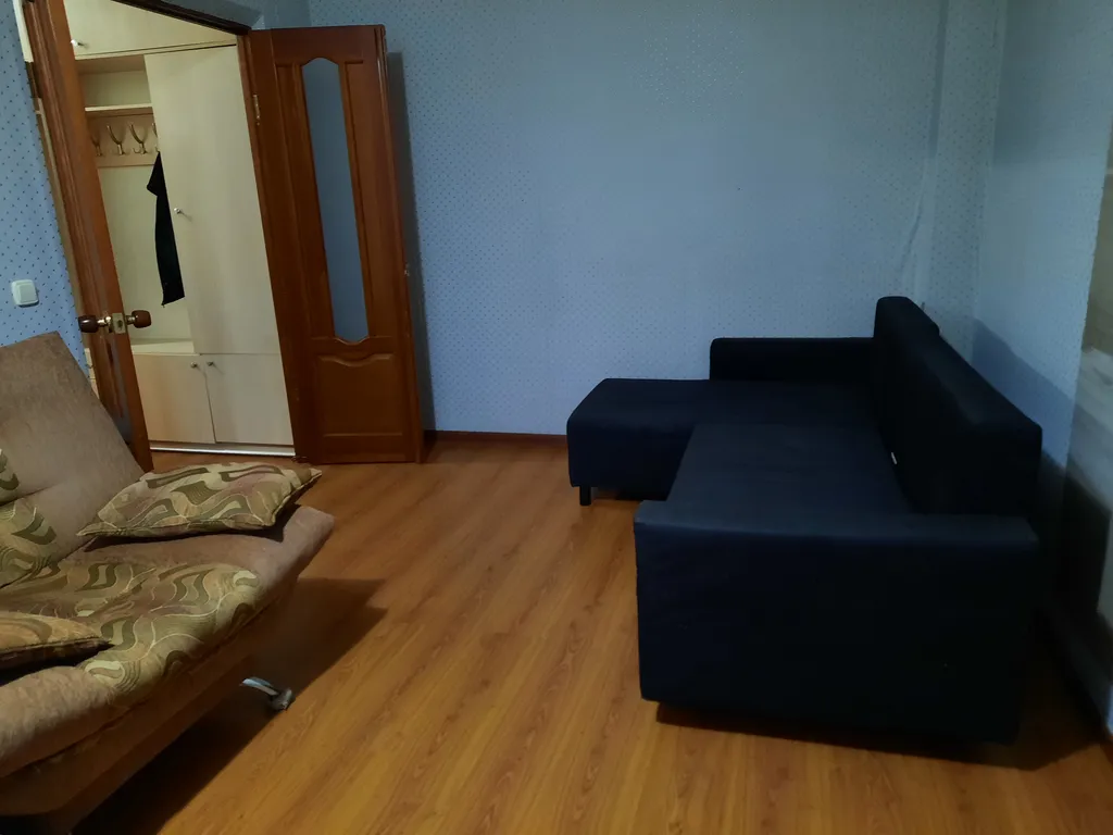 Квартира 2-комнатная квартира на 1 этаже — Элиста