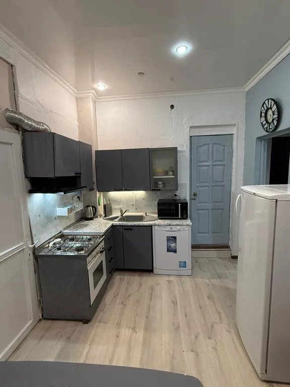 Квартира Квартира в 2 минутах ходьбы от моря, Ждём в гости — Сухум