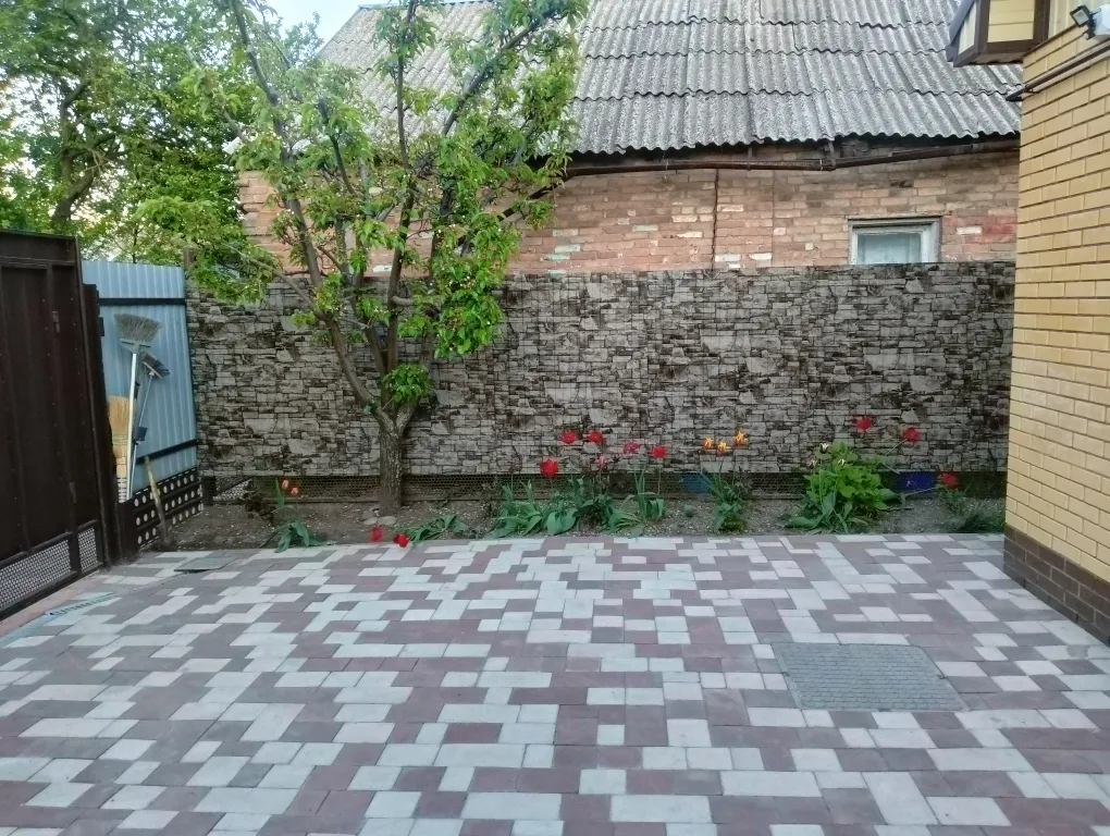 Отдельный дом без хозяев