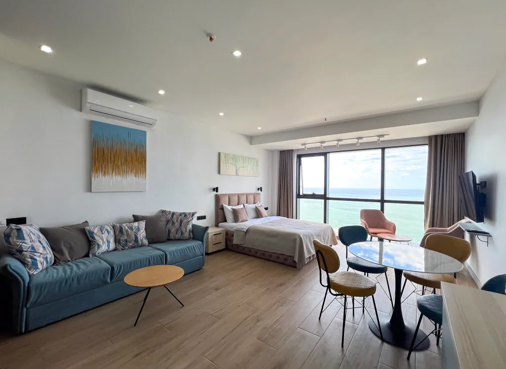 Шикарные апартаменты на берегу моря, Porta Batumi Tower