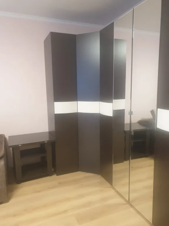 Собственник:89242850870