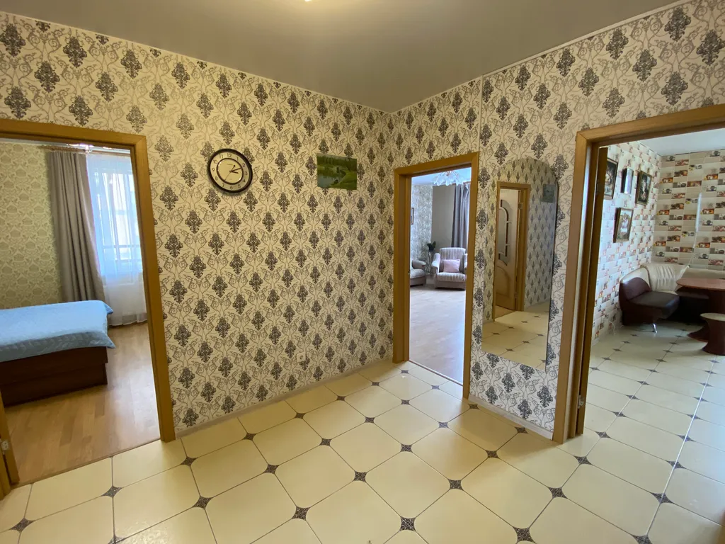 Просторная 3-комнатная квартира в центре. Новый ЖК. Установлен БОЙЛЕР.