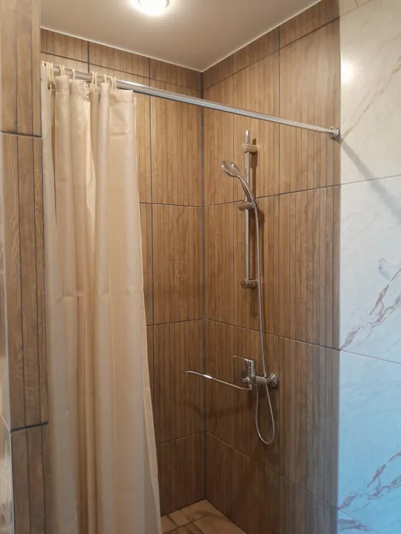 ЖК " Ривер парк " Набережная- Урицкого . Евродвухкомнатная квартира