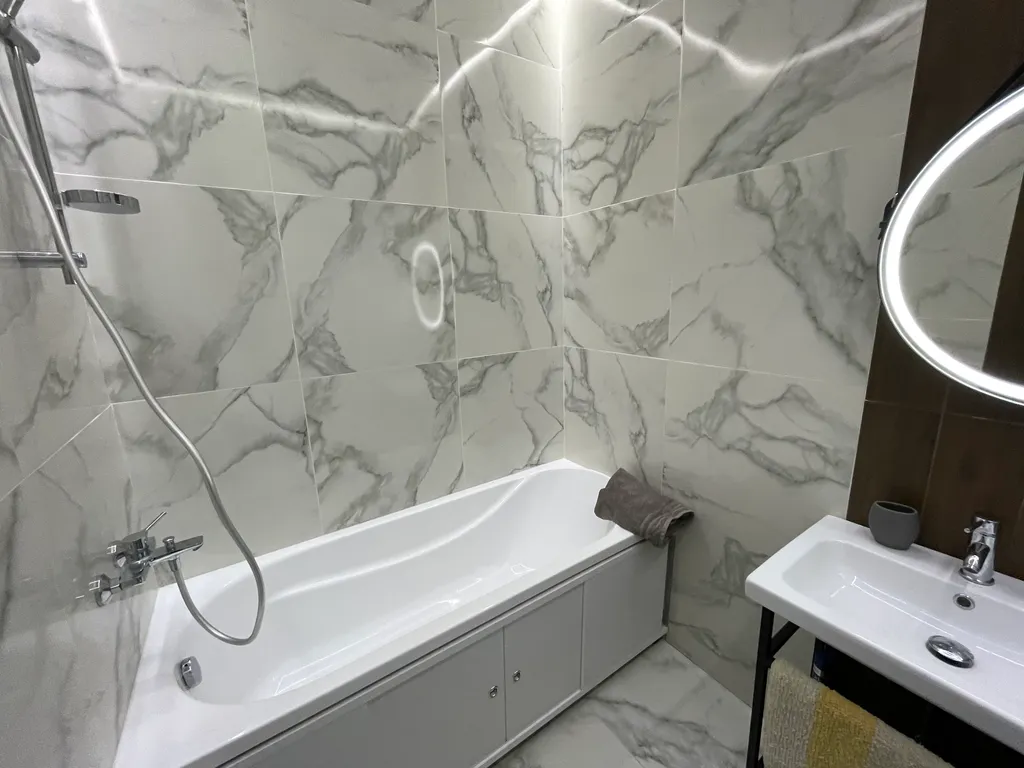 Апарт-Уют-новые  KM TowerPlaza центр Нижнего Новгород,Ул.Горького23А