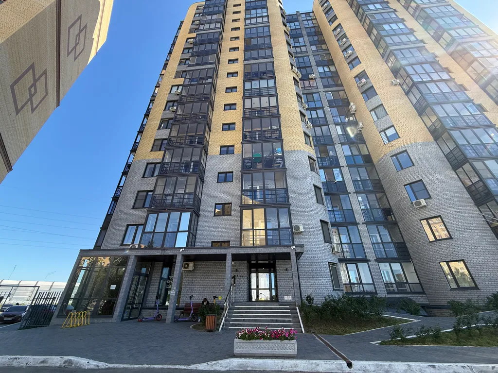 Квартира Апартаменты Нигелла в южном микрорайоне рядом с ТЦ Кристалл — Тюмень